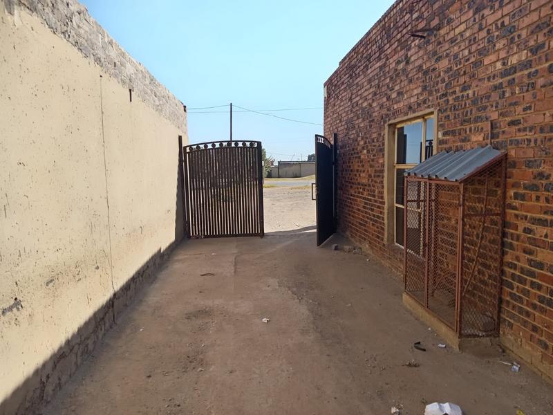 Commercial Property for Sale in Orange Farm Gauteng