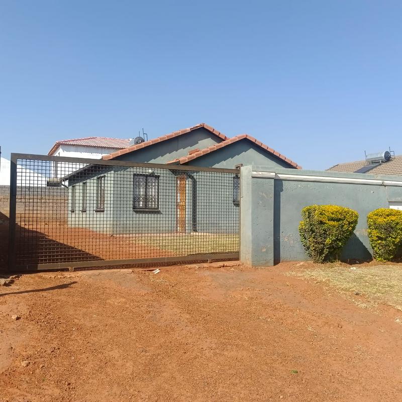 3 Bedroom Property for Sale in Protea Glen Gauteng