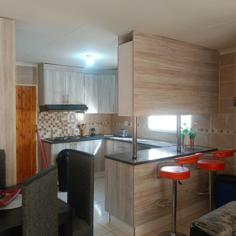 3 Bedroom Property for Sale in Protea Glen Gauteng