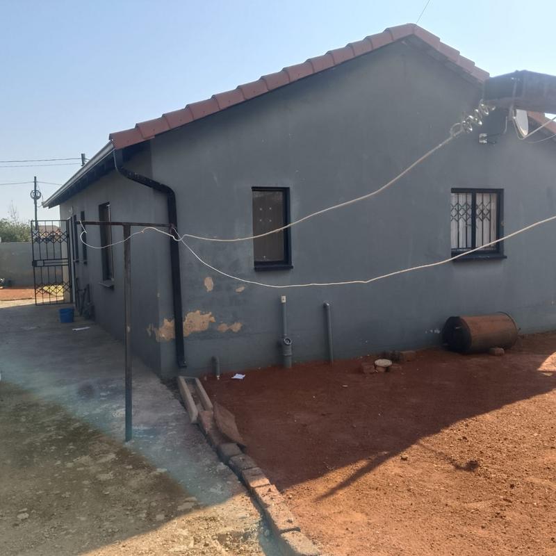 3 Bedroom Property for Sale in Protea Glen Gauteng