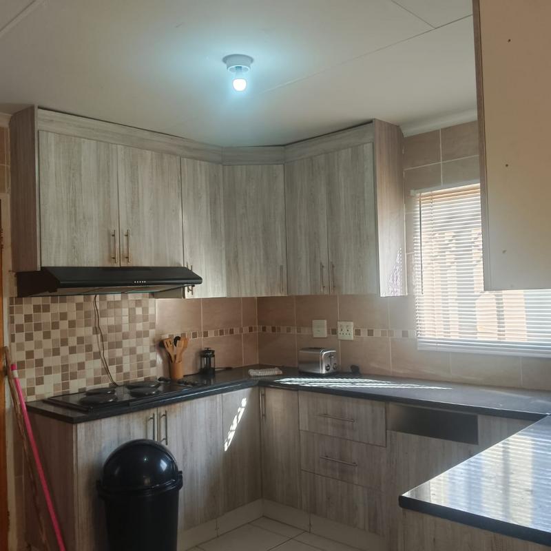 3 Bedroom Property for Sale in Protea Glen Gauteng