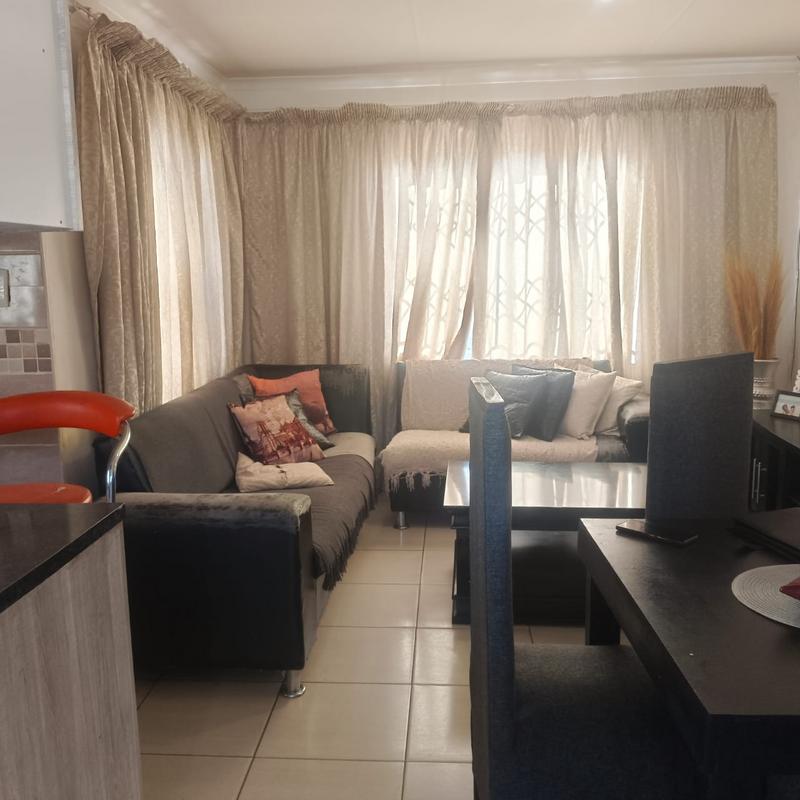 3 Bedroom Property for Sale in Protea Glen Gauteng