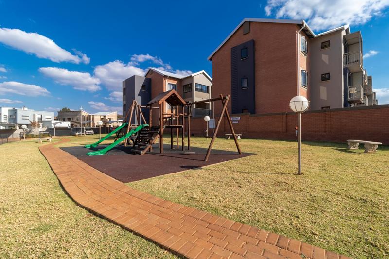 To Let 2 Bedroom Property for Rent in Kameeldrift East Gauteng