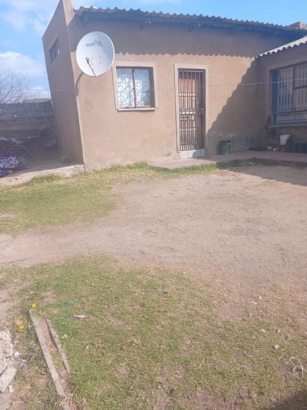 6 Bedroom Property for Sale in Tembisa Central Gauteng