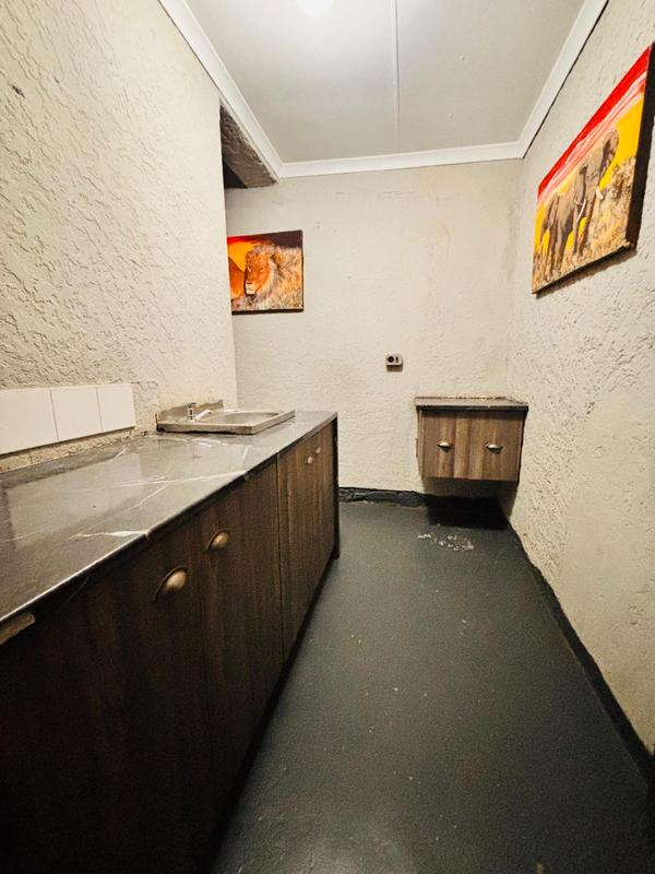 To Let 1 Bedroom Property for Rent in Blairgowrie Gauteng