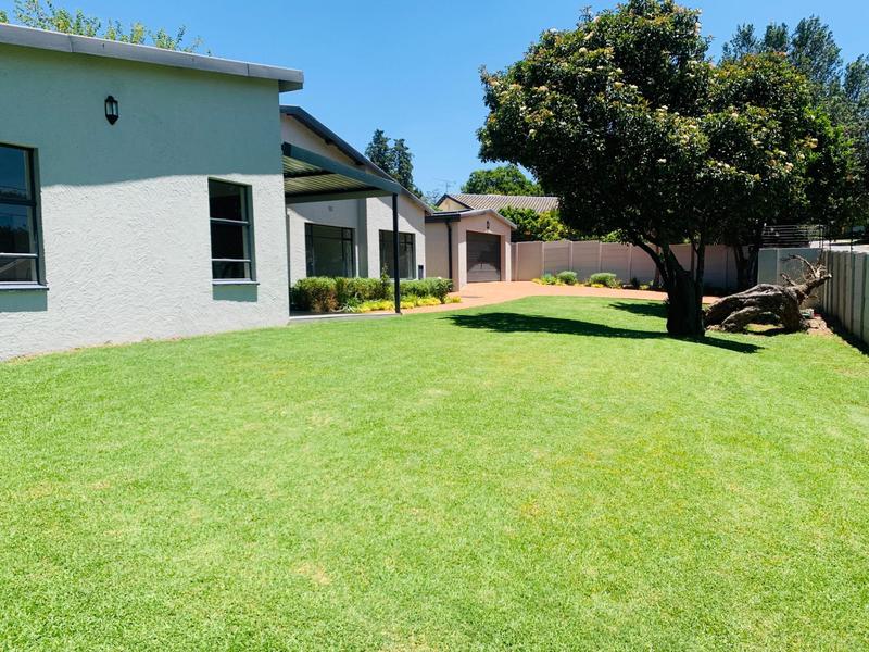To Let 1 Bedroom Property for Rent in Blairgowrie Gauteng