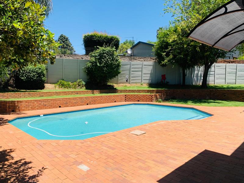 To Let 1 Bedroom Property for Rent in Blairgowrie Gauteng