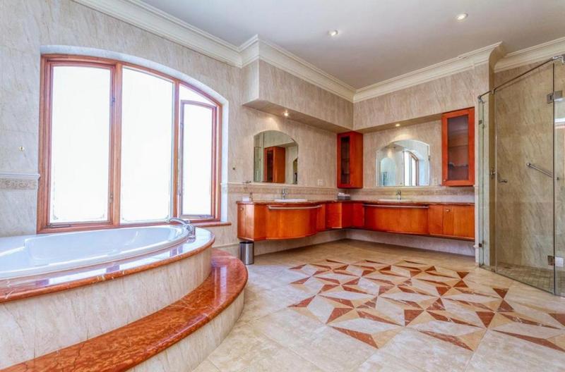 To Let 5 Bedroom Property for Rent in Hyde Park Gauteng