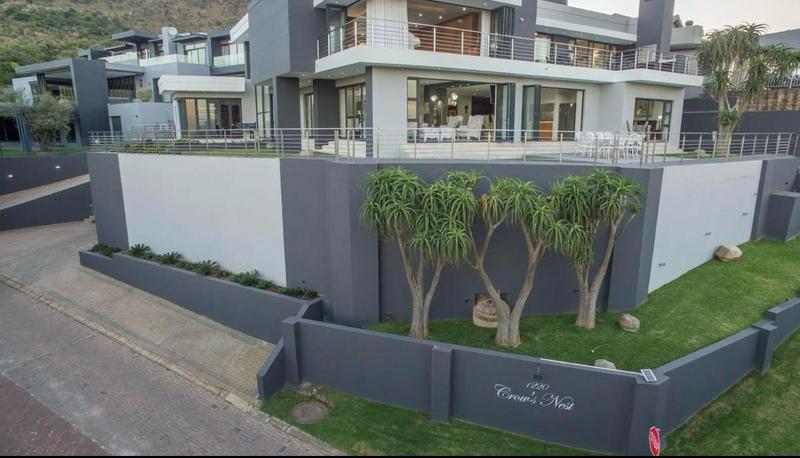 5 Bedroom Property for Sale in Featherbrooke Estate Gauteng