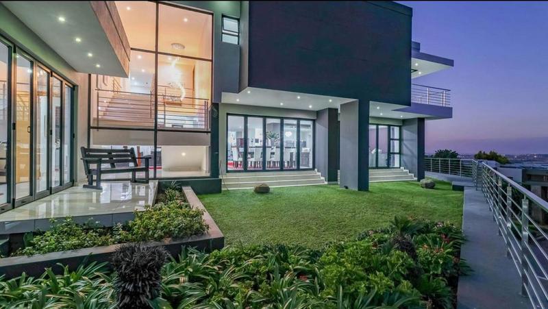 5 Bedroom Property for Sale in Featherbrooke Estate Gauteng