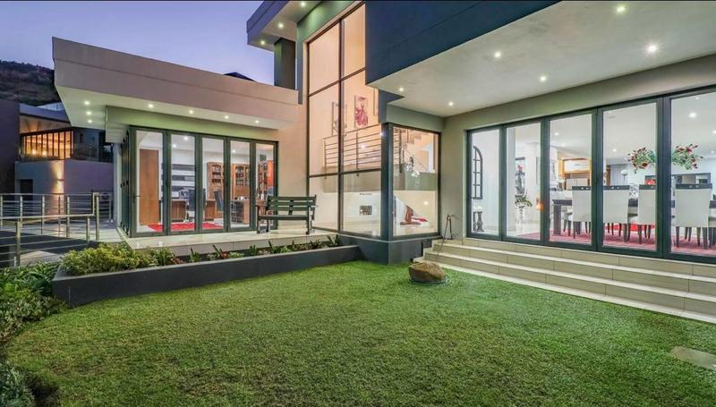 5 Bedroom Property for Sale in Featherbrooke Estate Gauteng