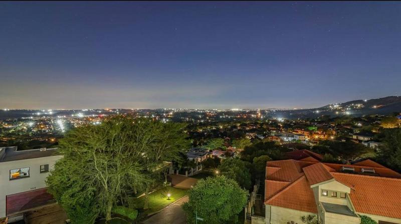 5 Bedroom Property for Sale in Featherbrooke Estate Gauteng