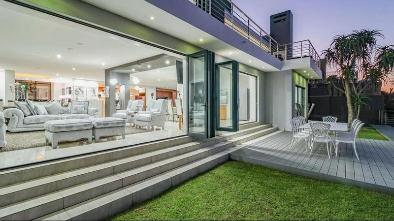 5 Bedroom Property for Sale in Featherbrooke Estate Gauteng