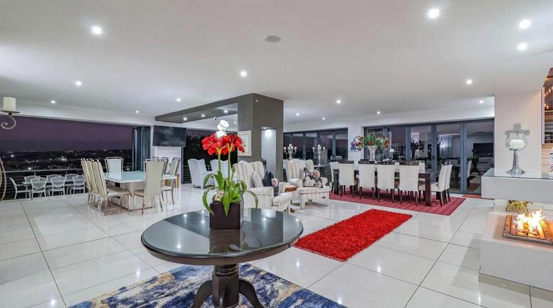 5 Bedroom Property for Sale in Featherbrooke Estate Gauteng