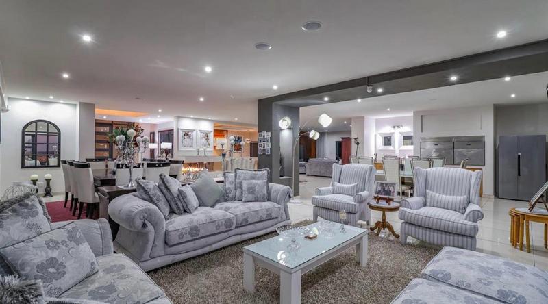 5 Bedroom Property for Sale in Featherbrooke Estate Gauteng