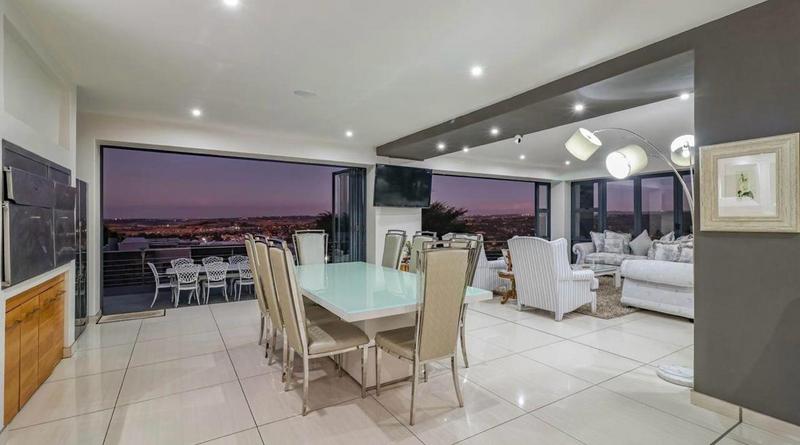 5 Bedroom Property for Sale in Featherbrooke Estate Gauteng