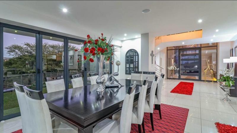 5 Bedroom Property for Sale in Featherbrooke Estate Gauteng
