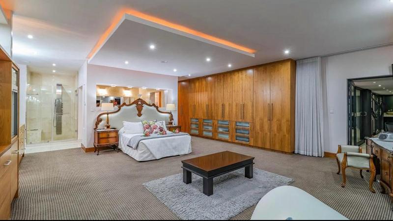 5 Bedroom Property for Sale in Featherbrooke Estate Gauteng