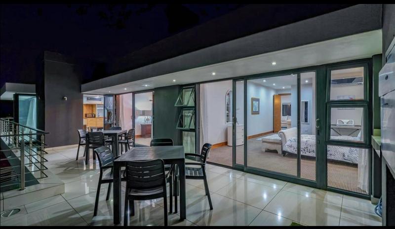 5 Bedroom Property for Sale in Featherbrooke Estate Gauteng