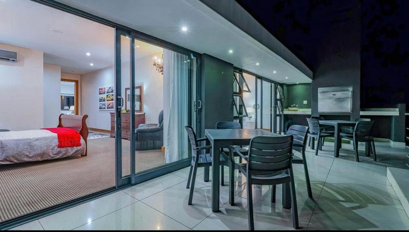 5 Bedroom Property for Sale in Featherbrooke Estate Gauteng