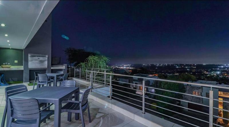 5 Bedroom Property for Sale in Featherbrooke Estate Gauteng