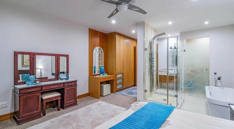 5 Bedroom Property for Sale in Featherbrooke Estate Gauteng