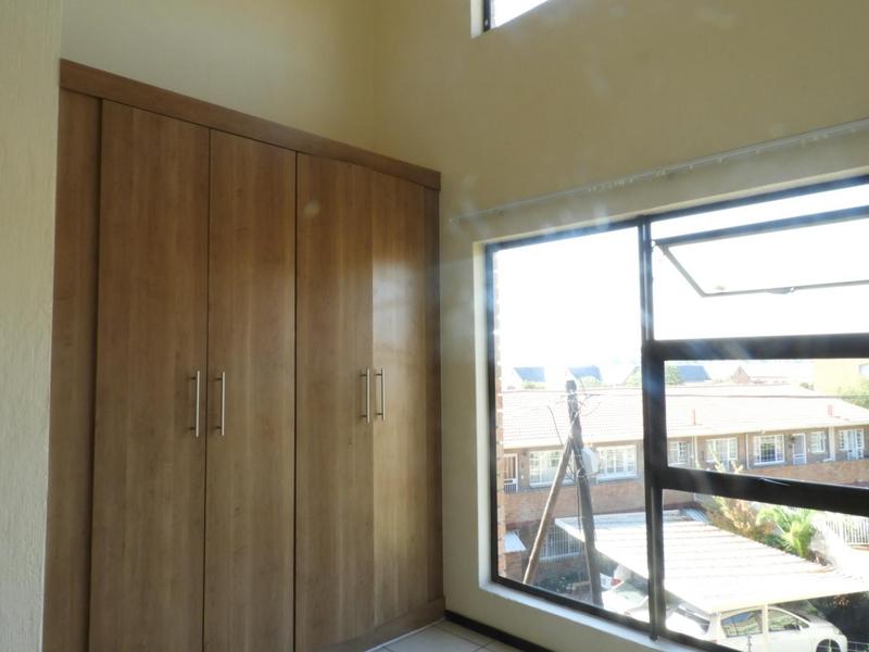 To Let 2 Bedroom Property for Rent in Blackheath Gauteng