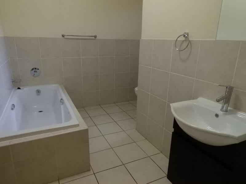 To Let 2 Bedroom Property for Rent in Blackheath Gauteng