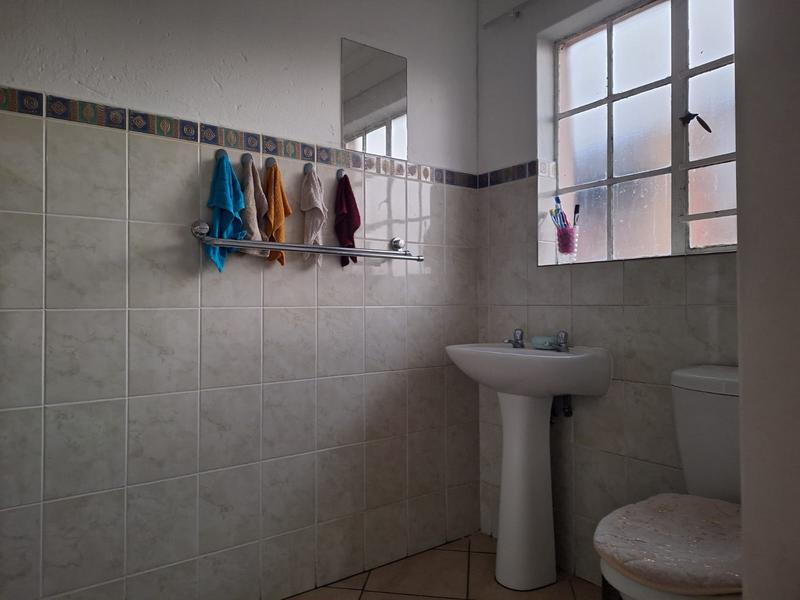 4 Bedroom Property for Sale in Sonneveld Gauteng