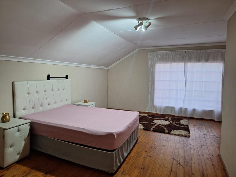 4 Bedroom Property for Sale in Sonneveld Gauteng
