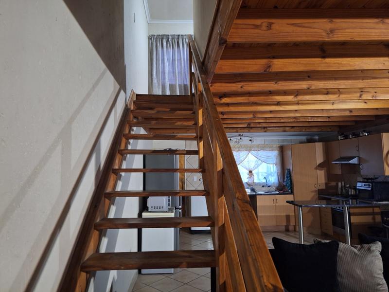 4 Bedroom Property for Sale in Sonneveld Gauteng