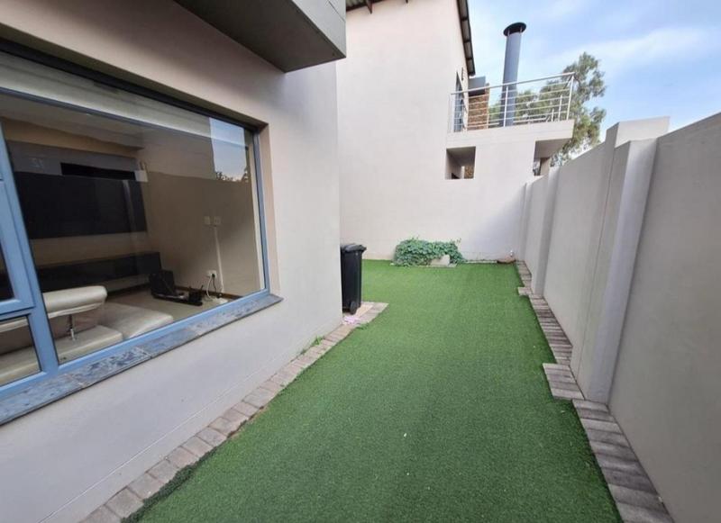 3 Bedroom Property for Sale in Glen Marais Gauteng