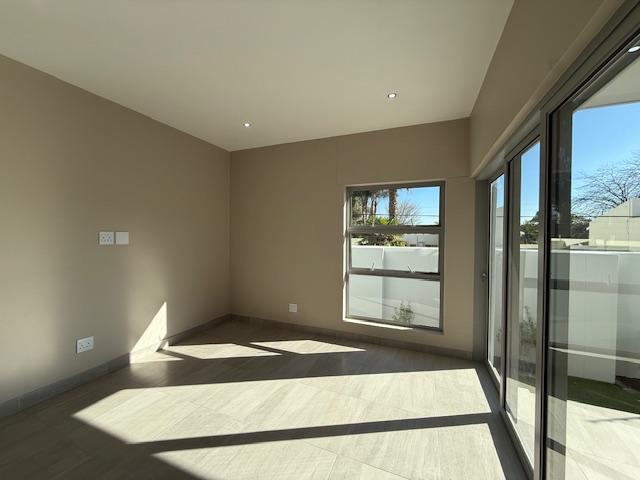 3 Bedroom Property for Sale in Bryanston Gauteng