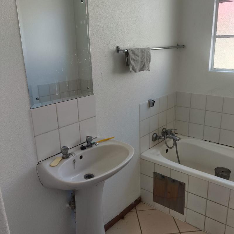 3 Bedroom Property for Sale in Meredale Gauteng