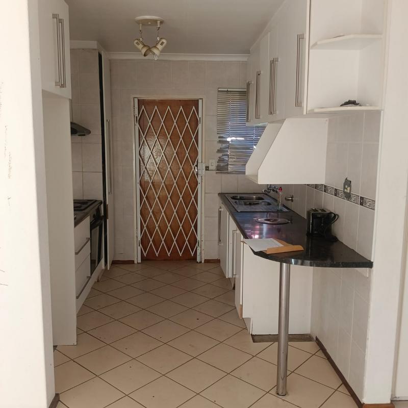 3 Bedroom Property for Sale in Meredale Gauteng