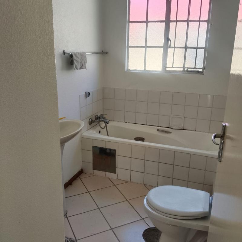 3 Bedroom Property for Sale in Meredale Gauteng