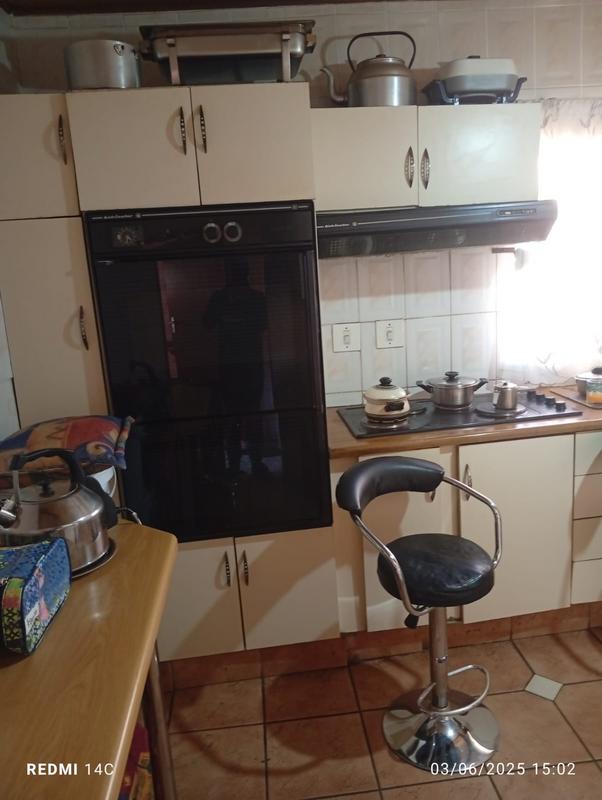 2 Bedroom Property for Sale in Emdeni Gauteng