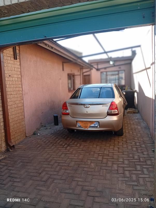 2 Bedroom Property for Sale in Emdeni Gauteng