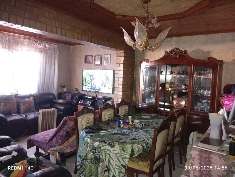 2 Bedroom Property for Sale in Emdeni Gauteng