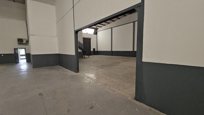 To Let commercial Property for Rent in Randjespark Gauteng