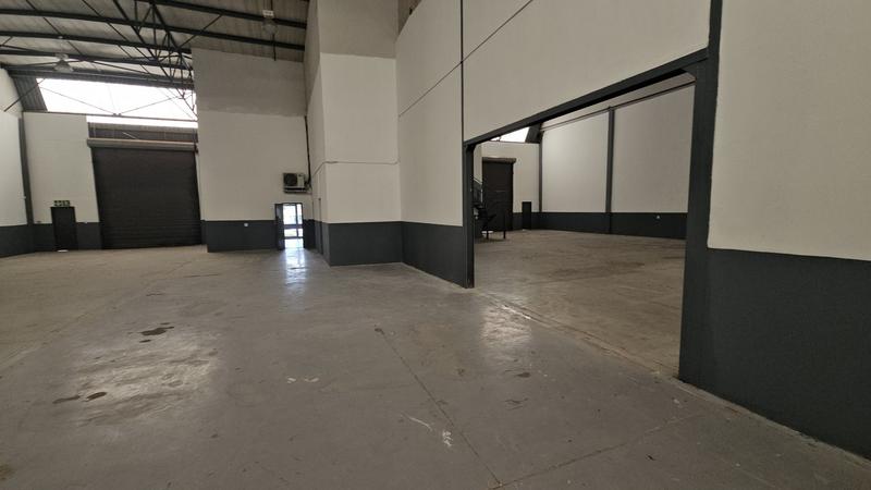 To Let commercial Property for Rent in Randjespark Gauteng
