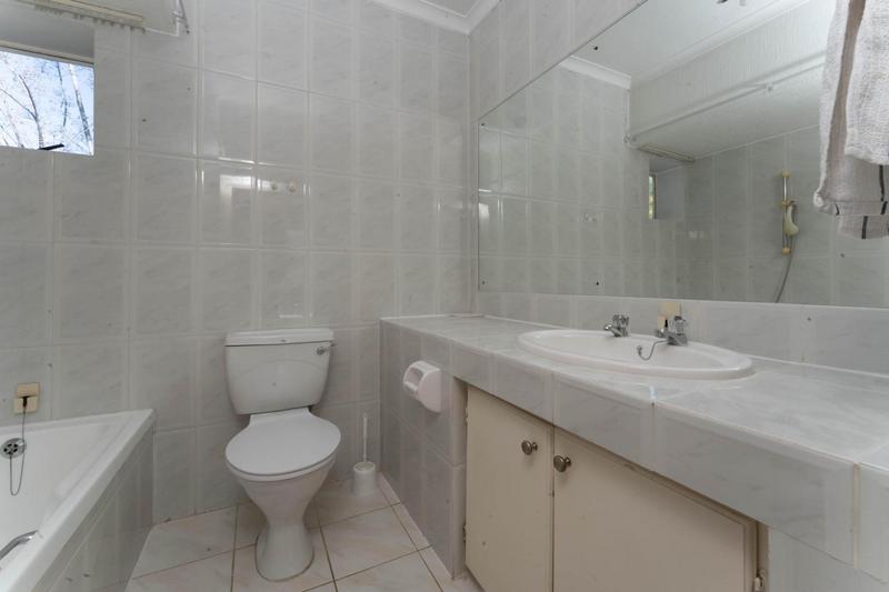 3 Bedroom Property for Sale in Fourways Gardens Gauteng