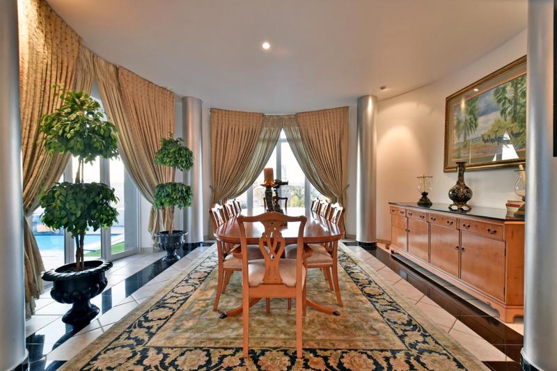 5 Bedroom Property for Sale in Glenvista Gauteng