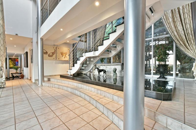 5 Bedroom Property for Sale in Glenvista Gauteng