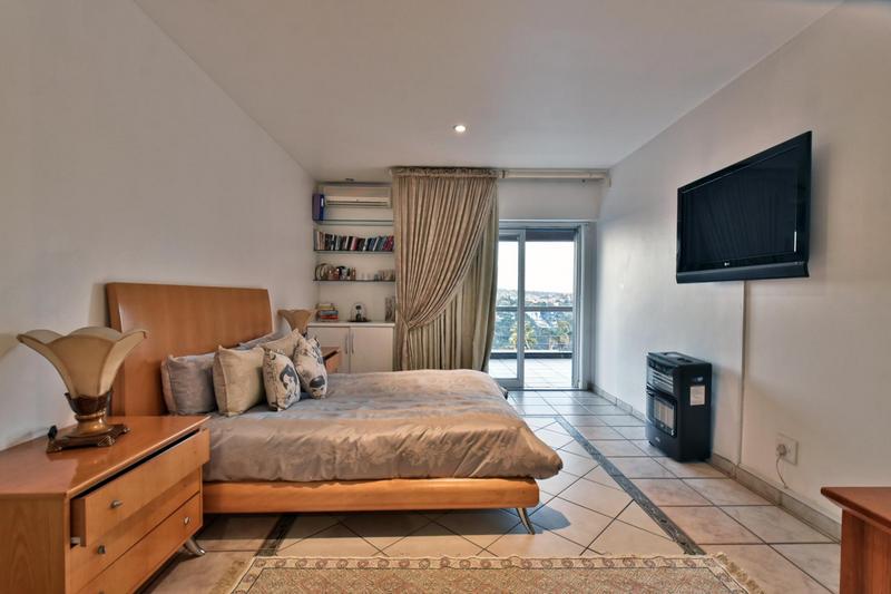 5 Bedroom Property for Sale in Glenvista Gauteng