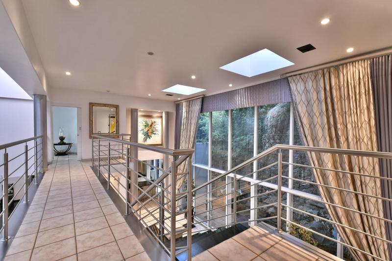 5 Bedroom Property for Sale in Glenvista Gauteng