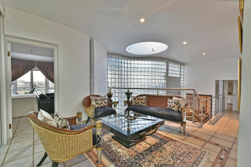 5 Bedroom Property for Sale in Glenvista Gauteng