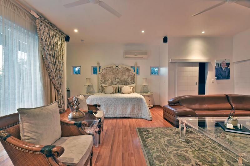 5 Bedroom Property for Sale in Glenvista Gauteng