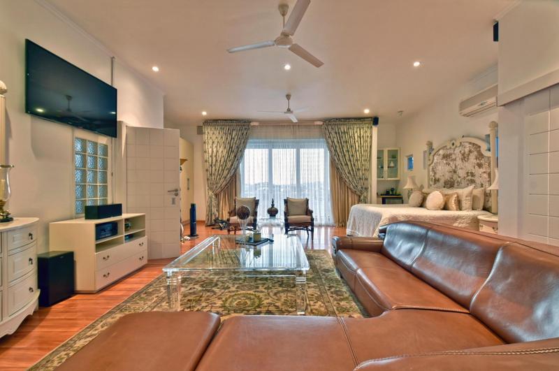 5 Bedroom Property for Sale in Glenvista Gauteng