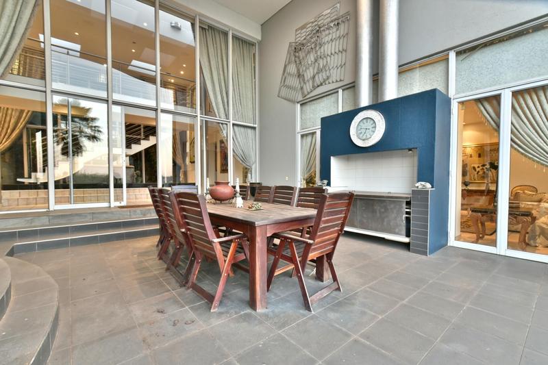 5 Bedroom Property for Sale in Glenvista Gauteng
